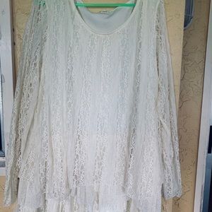 NWT White Ruffle and Lace Blouse Size 14/16